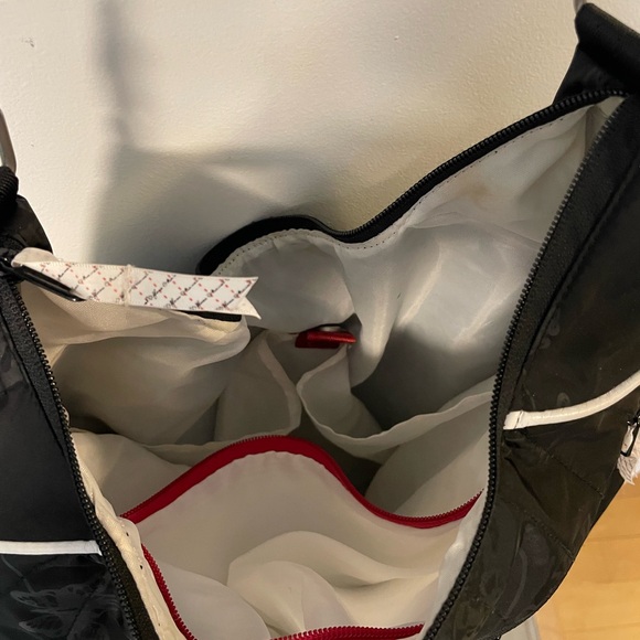 Lululemon bag - great condition - Picture 8 of 10